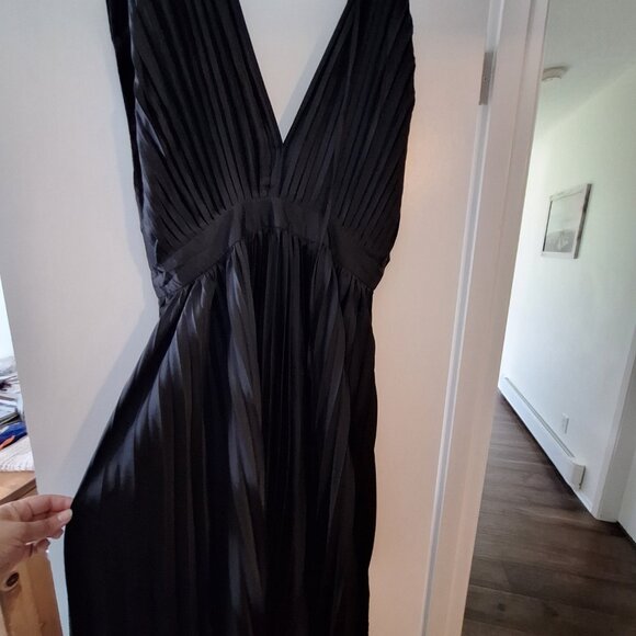 Womens black plunge dress - Picture 2 of 3